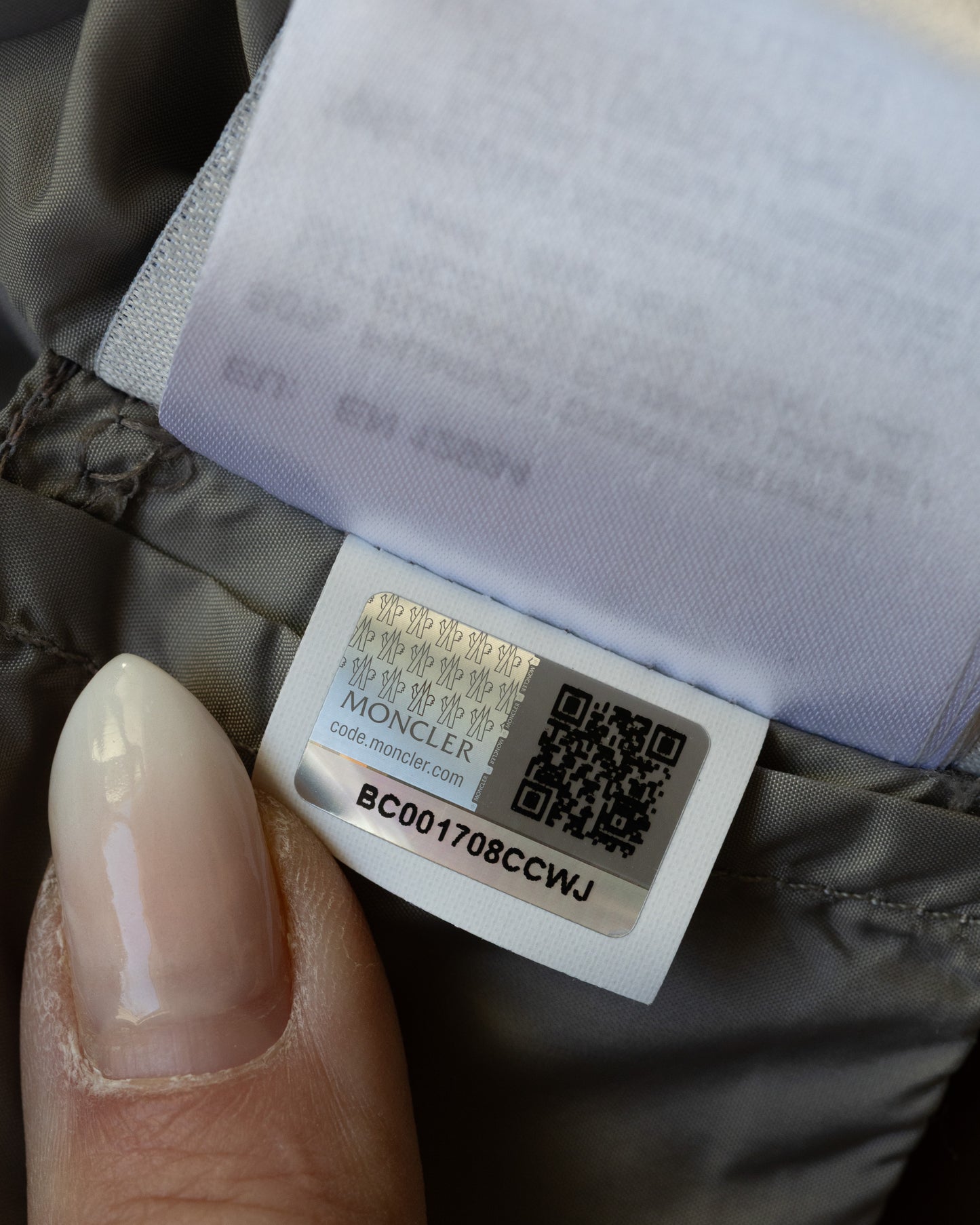 Moncler Nantesfur Daunenmantel Silber Größe 0 - entspr. Gr. 34 bzw. XS