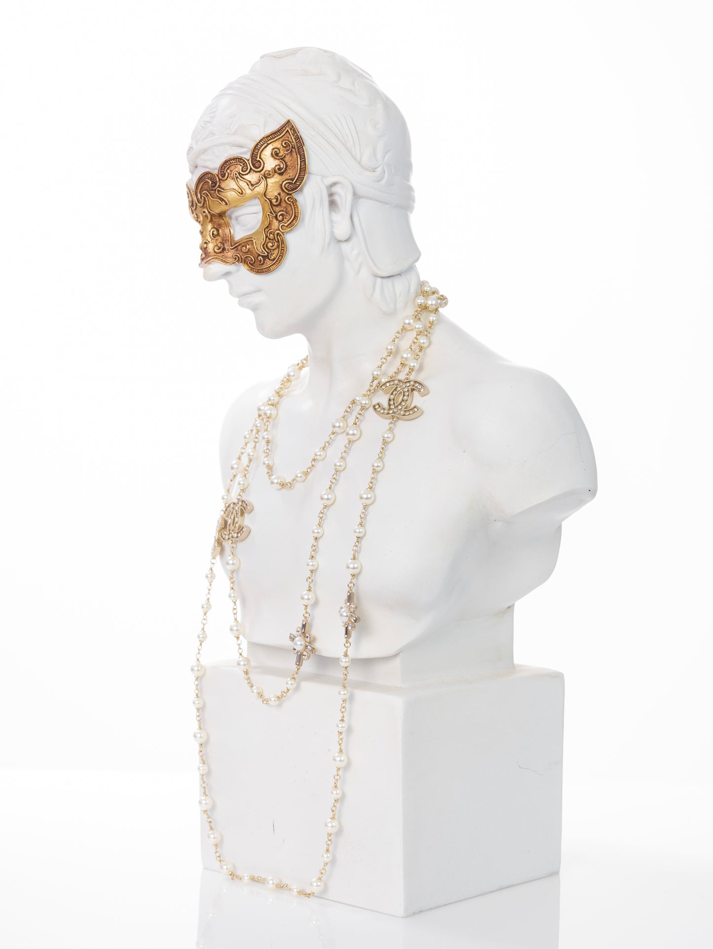 CHANEL Kette großes CC lange Halskette Gold mit Perlen