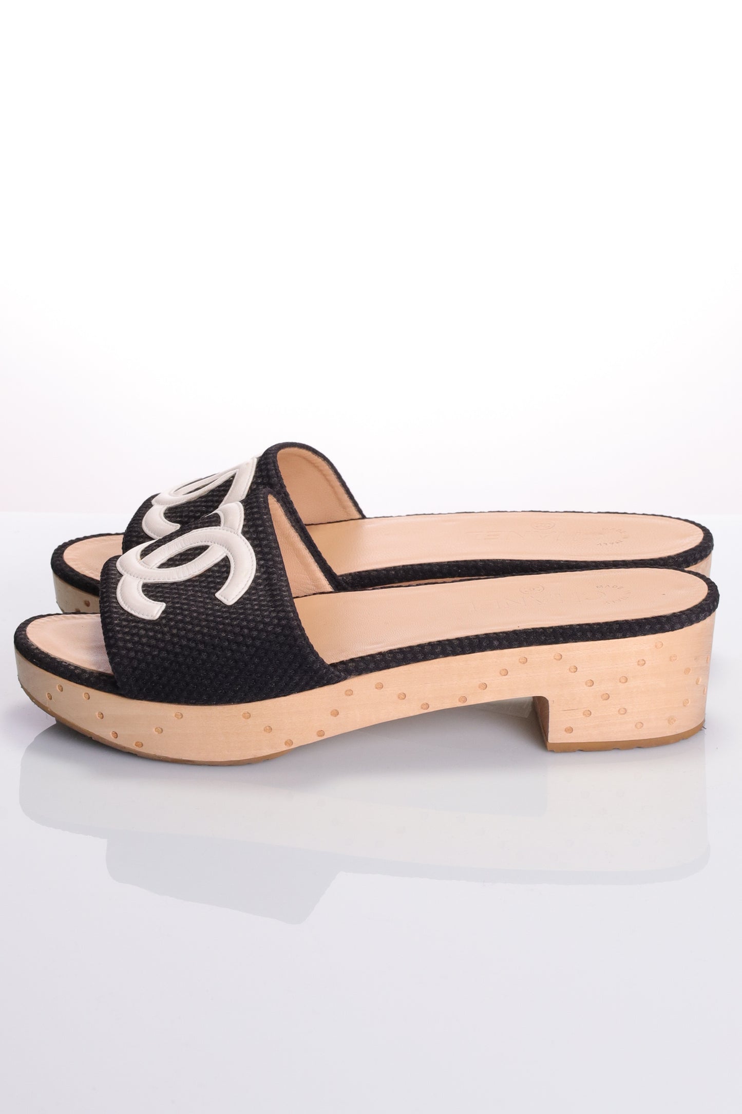 CHANEL MULES size. 41 CHA NEL Sandals G27145 Mules