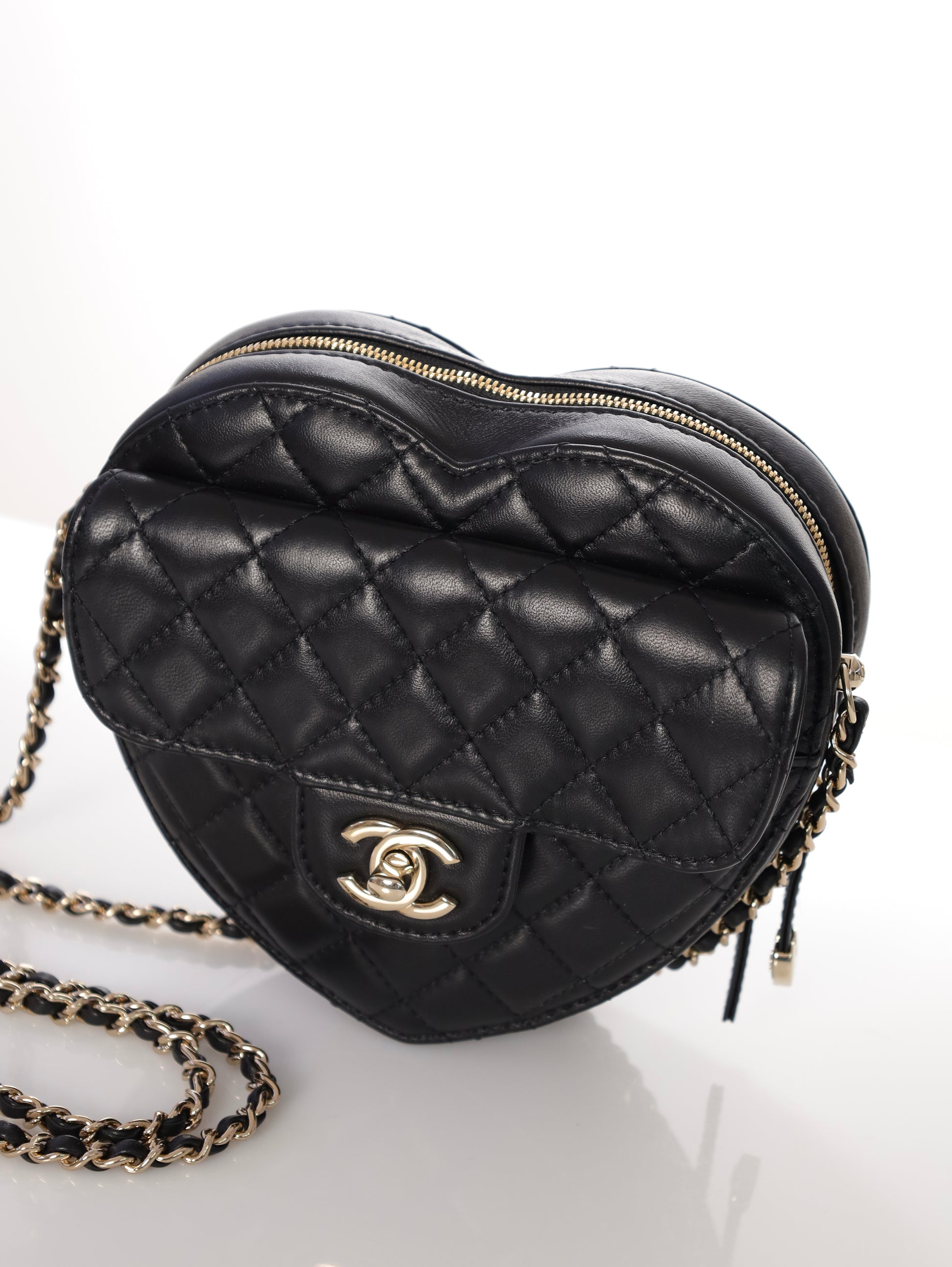 CHANEL Timeless Heart Bag Mittelgroß Herz Tasche