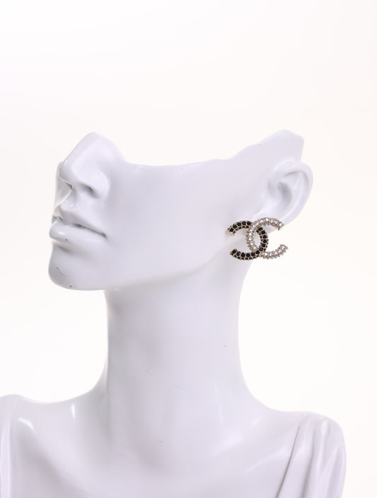 CHANEL Ohrringe Ohrstecker großes CC Silber Schwarz mit Strass