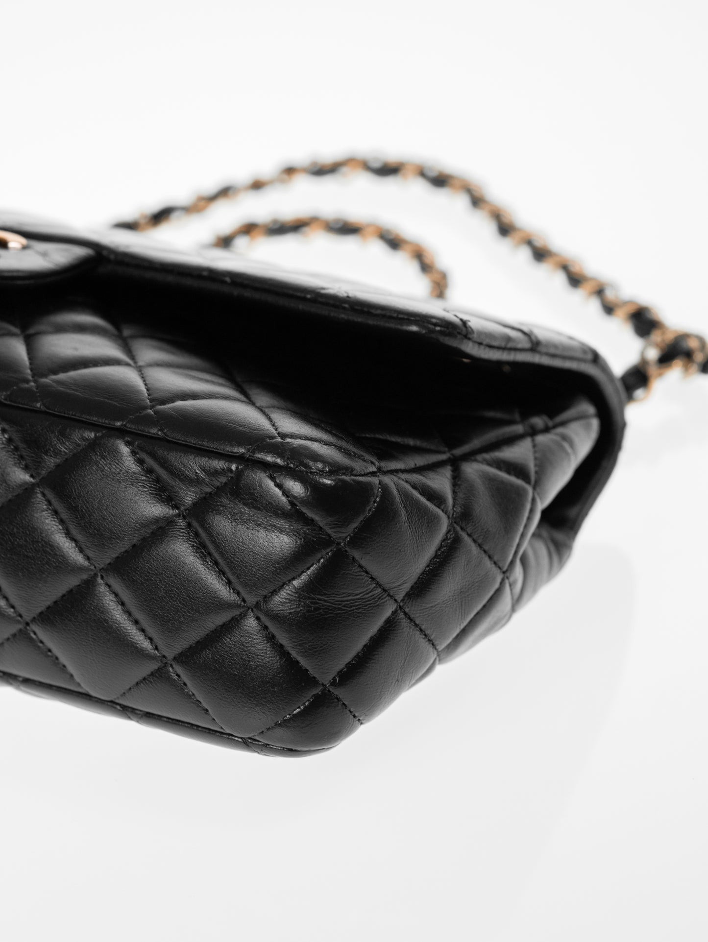 Borsa con patta rosa Timeless media CHANEL in agnello