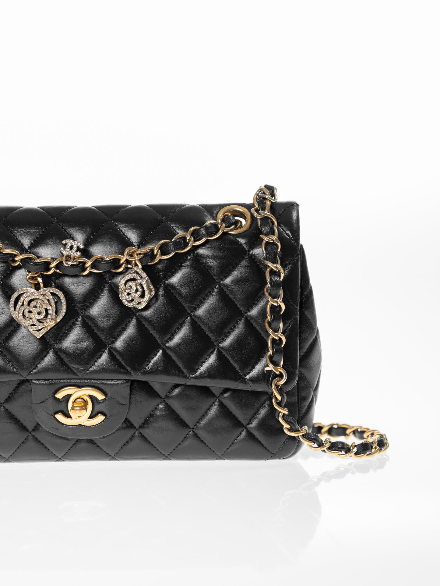 Borsa con patta rosa Timeless media CHANEL in agnello