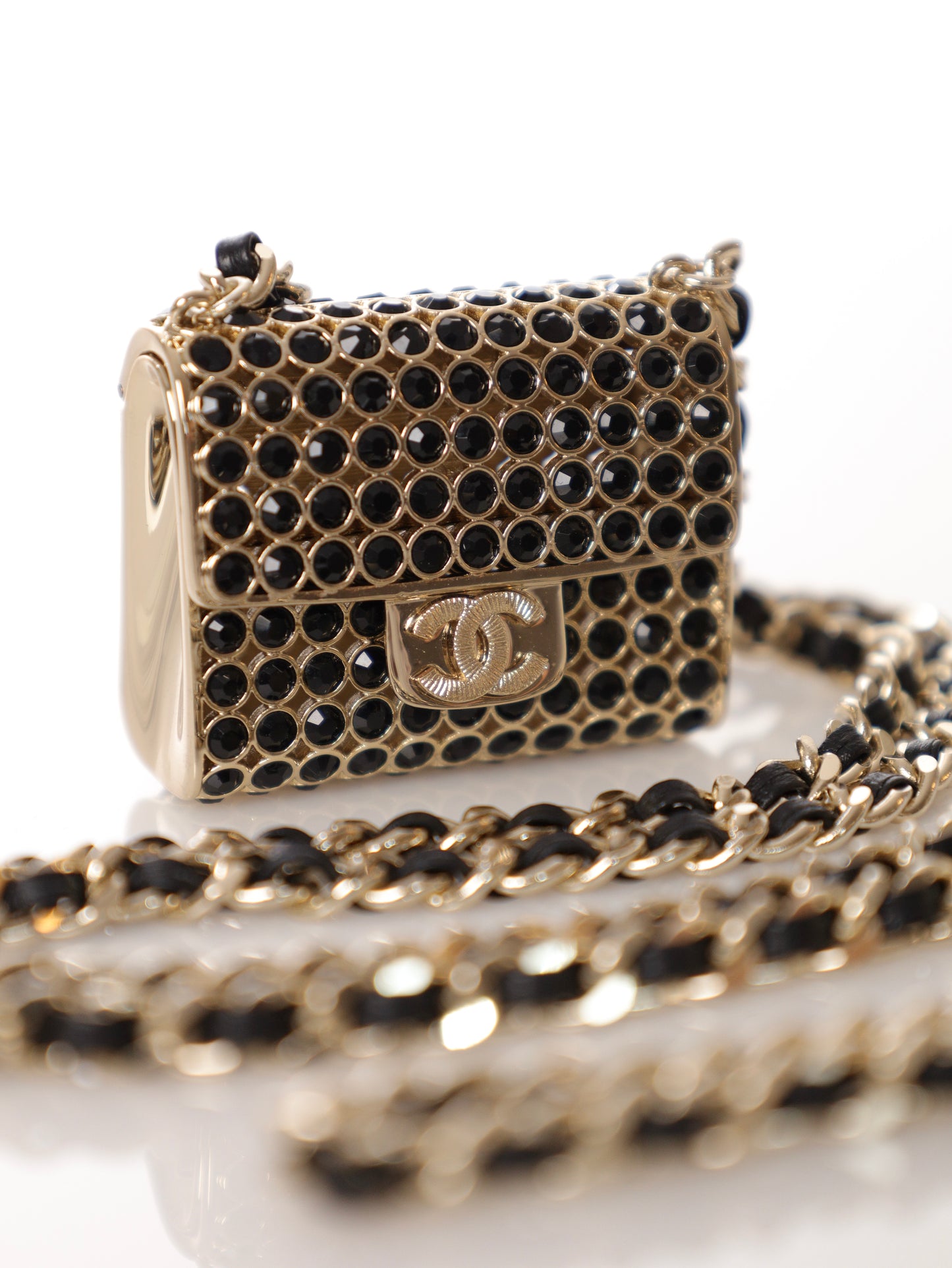 CHANEL lange Halskette mit Anhänger mit Strass Tasche Schwarz-Gold