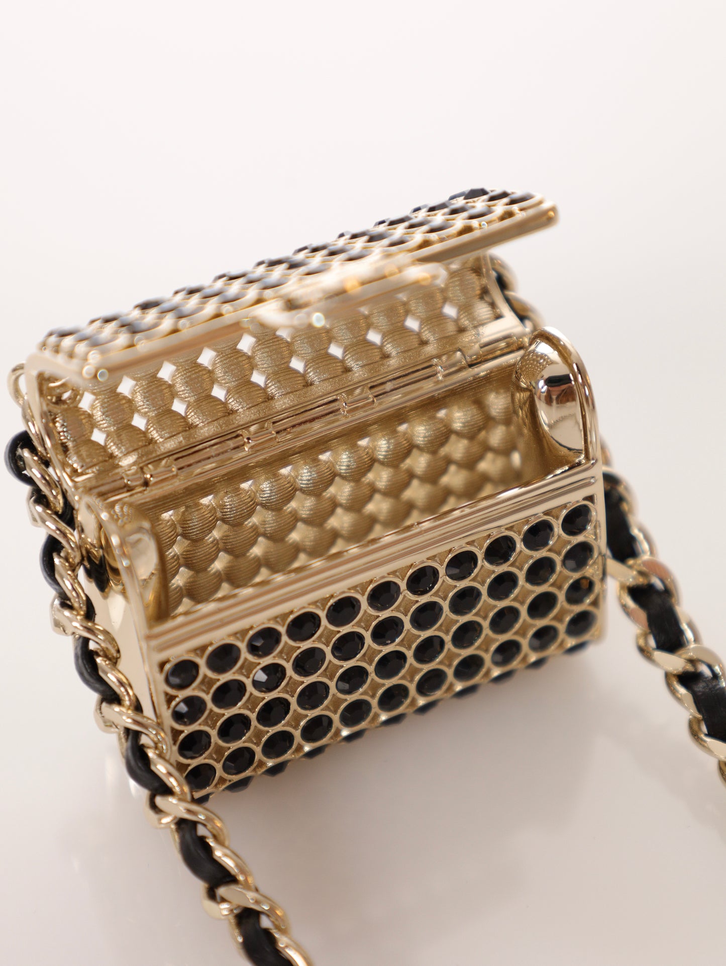 CHANEL lange Halskette mit Anhänger mit Strass Tasche Schwarz-Gold