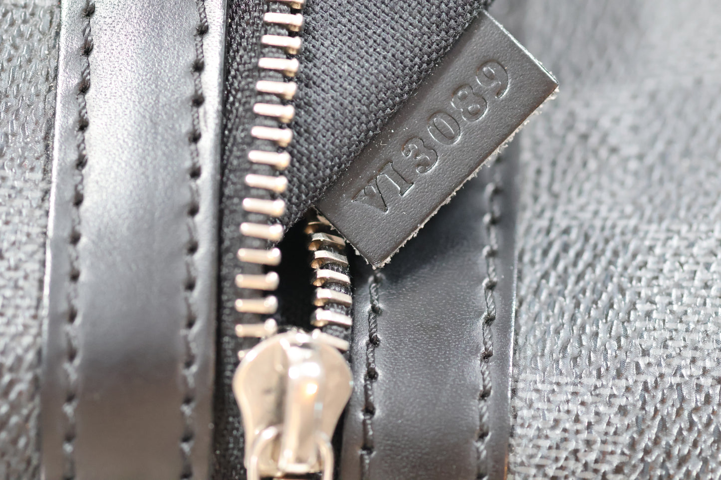 LOUIS VUITTON Thomas Graphite Damier Bag Cross-over-bag