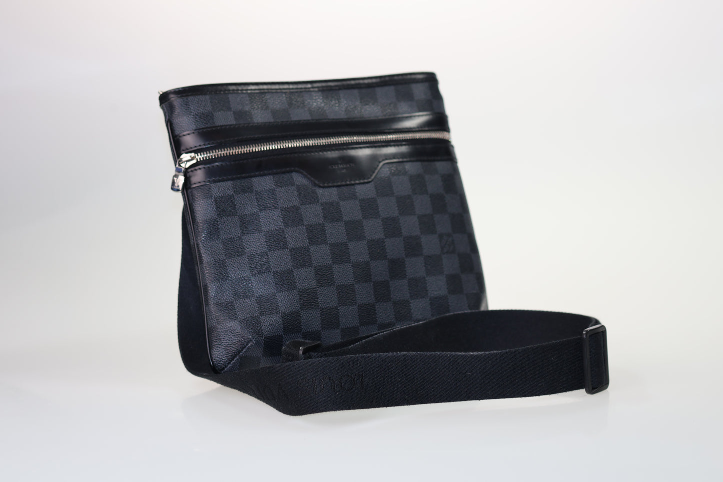 LOUIS VUITTON Thomas Graphite Damier Bag Cross-over-bag