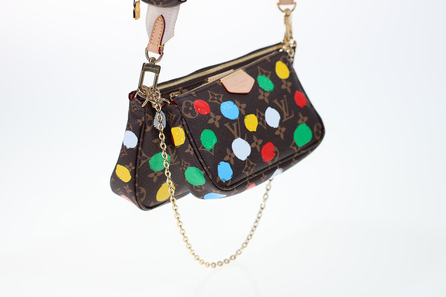 LOUIS VUITTON x Yayoi Kusama MULTI POCHETTE M46385 limited Edition