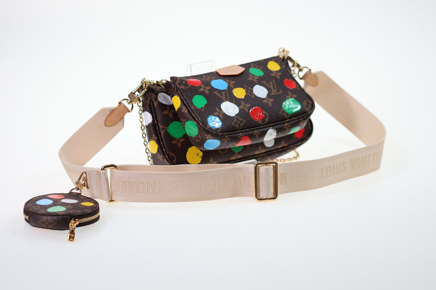 LOUIS VUITTON x Yayoi Kusama MULTI POCHETTE M46385 limited Edition