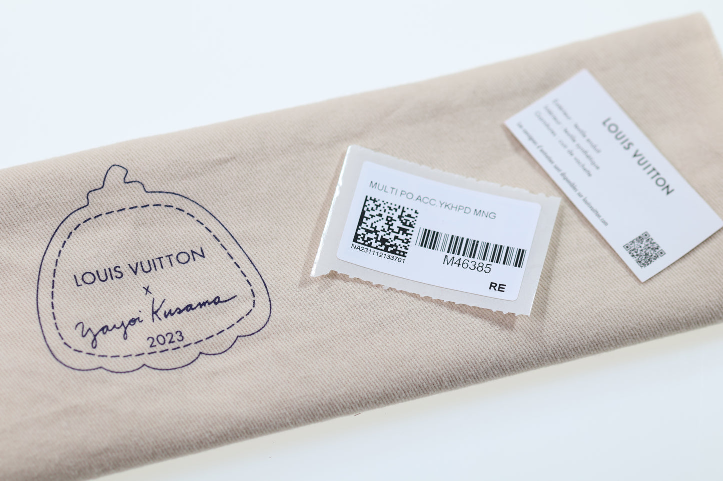 LOUIS VUITTON x Yayoi Kusama MULTI POCHETTE M46385 limited Edition