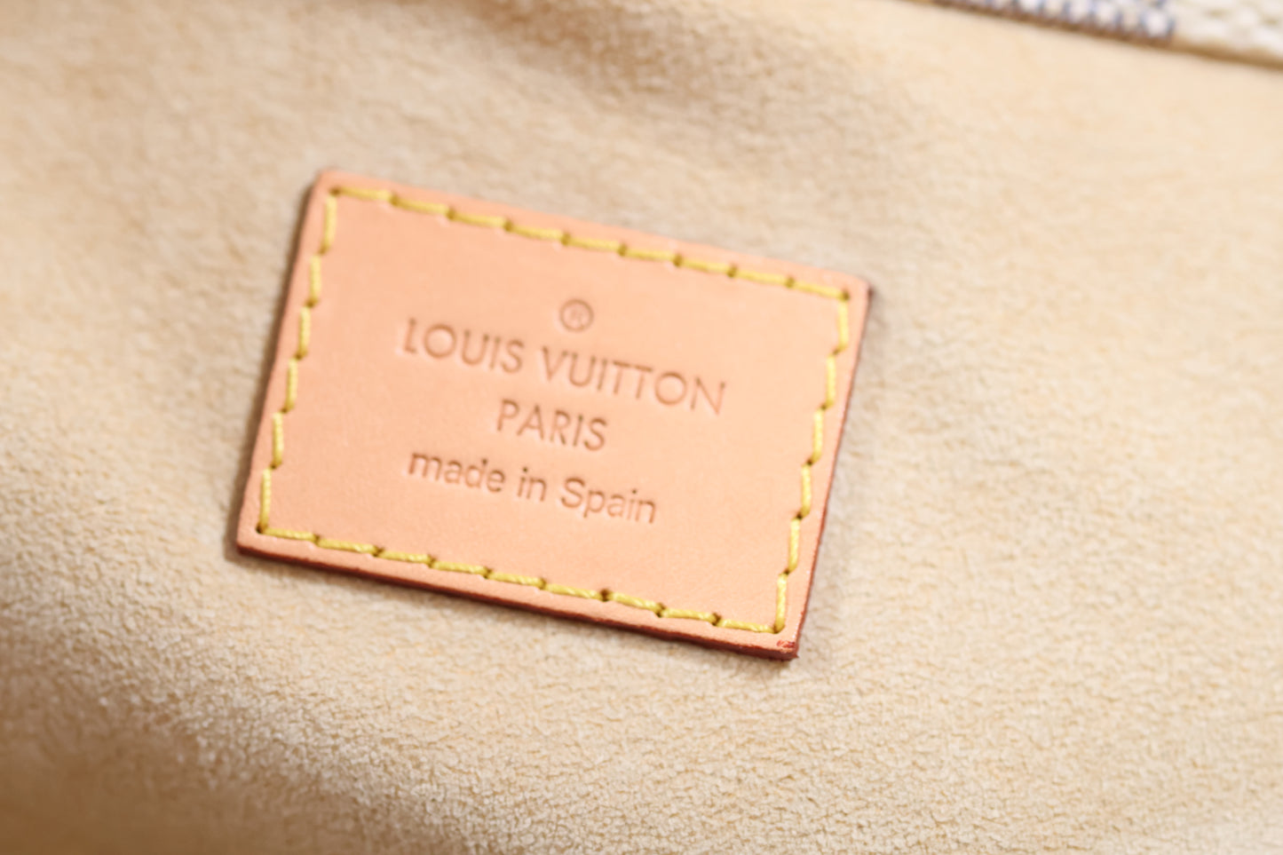 LOUIS VUITTON Artsy MM Damier Azur N41174