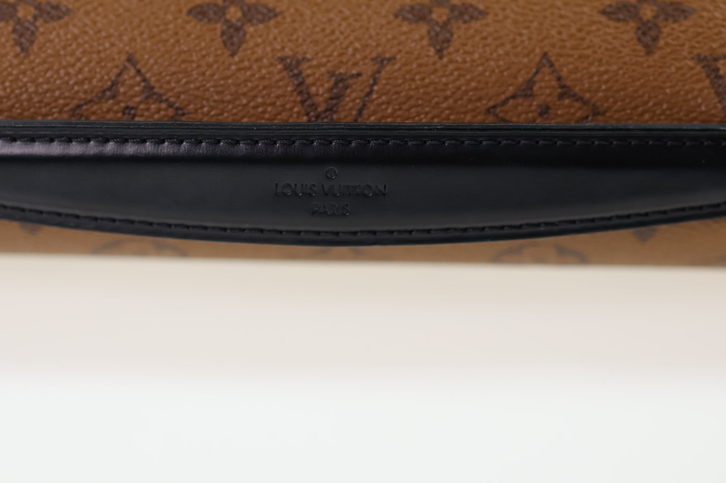 LOUIS VUITTON Pochette Metis M44876 Monogram Reverse