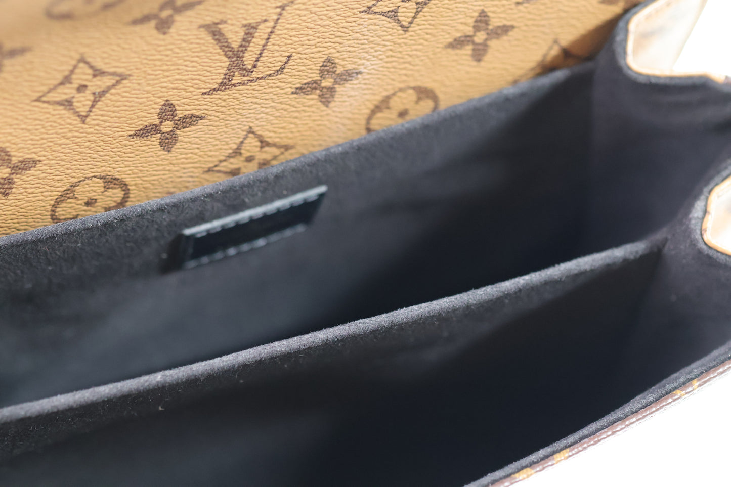 LOUIS VUITTON Pochette Metis M44876 Monogram Reverse