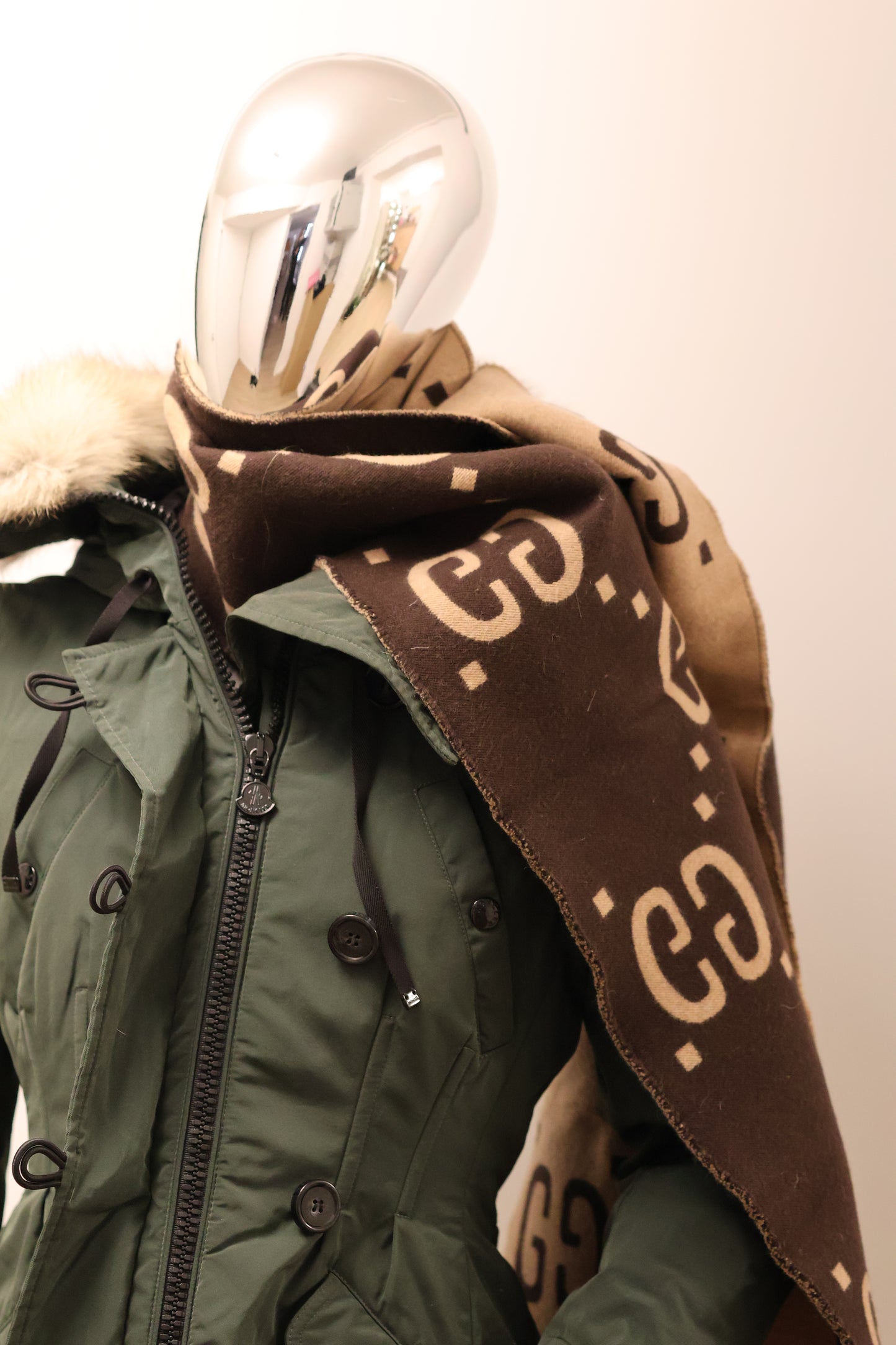 Gucci Monogram Schal Wolle GG Braun