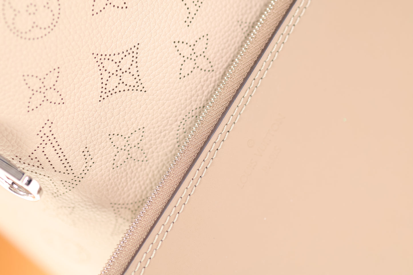 LOUIS VUITTON HINA MM Mahina Bag Shopper Neverfull