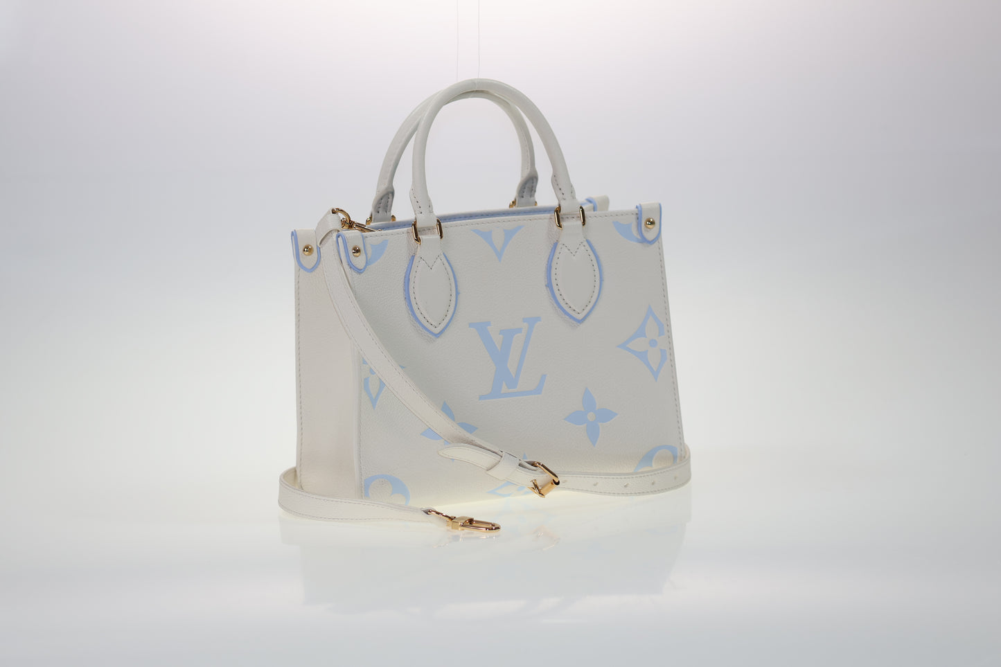 LOUIS VUITTON OnTheGo PM Empreinte Creme / Blue Giant Monogram