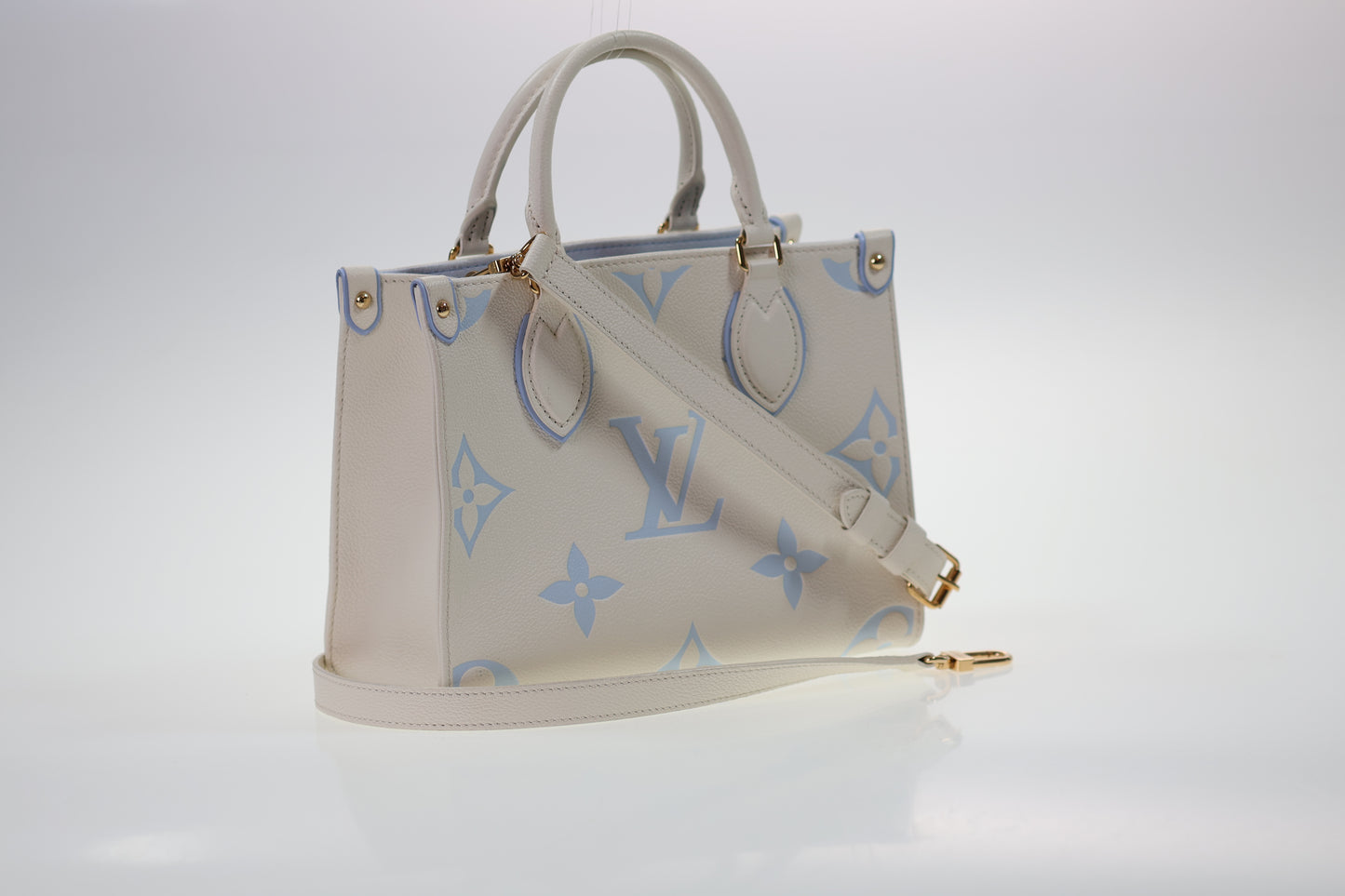 LOUIS VUITTON OnTheGo PM Empreinte Creme / Blue Giant Monogram