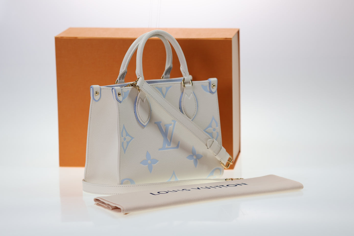 LOUIS VUITTON OnTheGo PM Empreinte Creme / Blue Giant Monogram