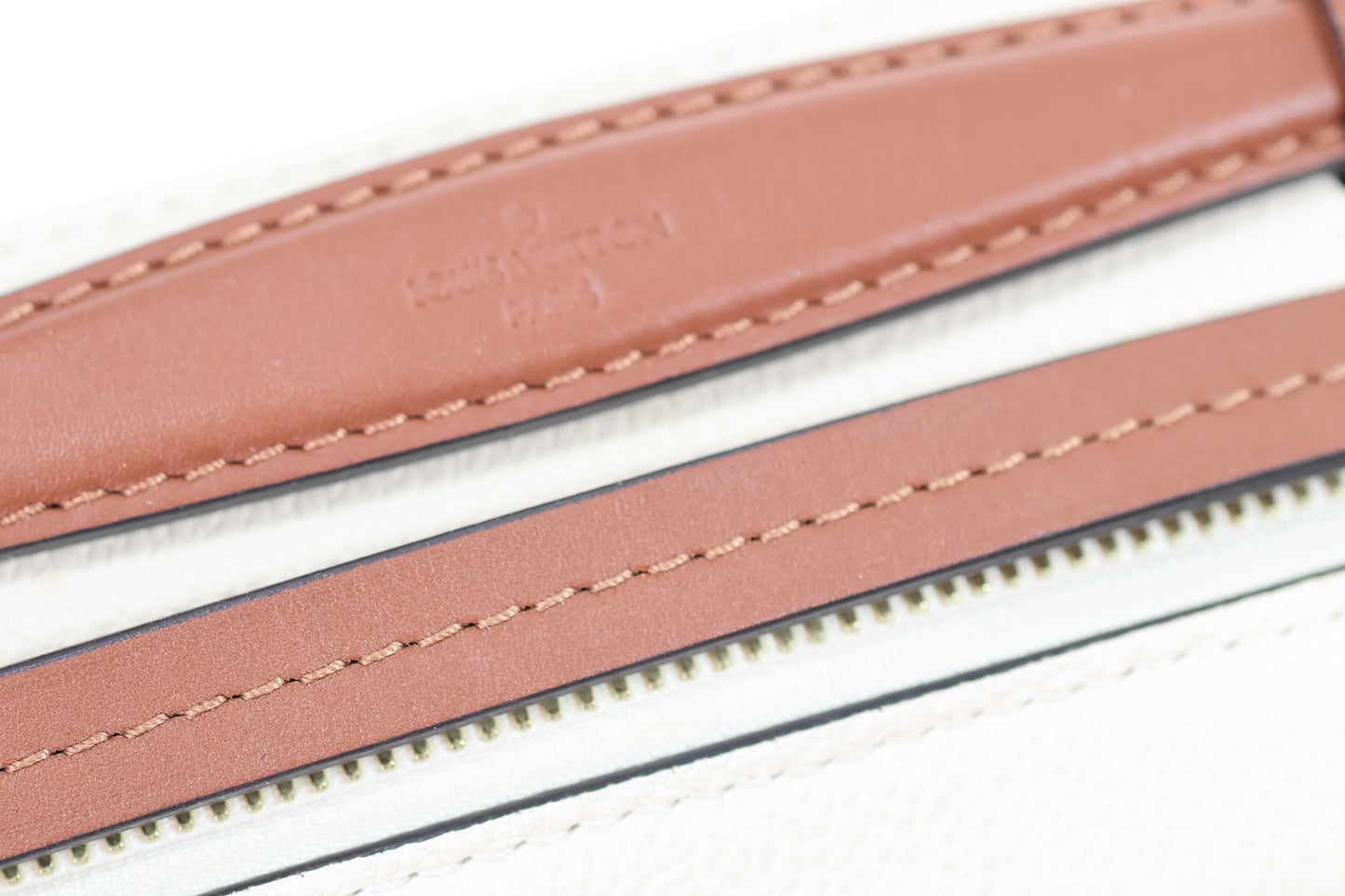 LOUIS VUITTON Saintonge Empreinte Creme Monogram neuwertig