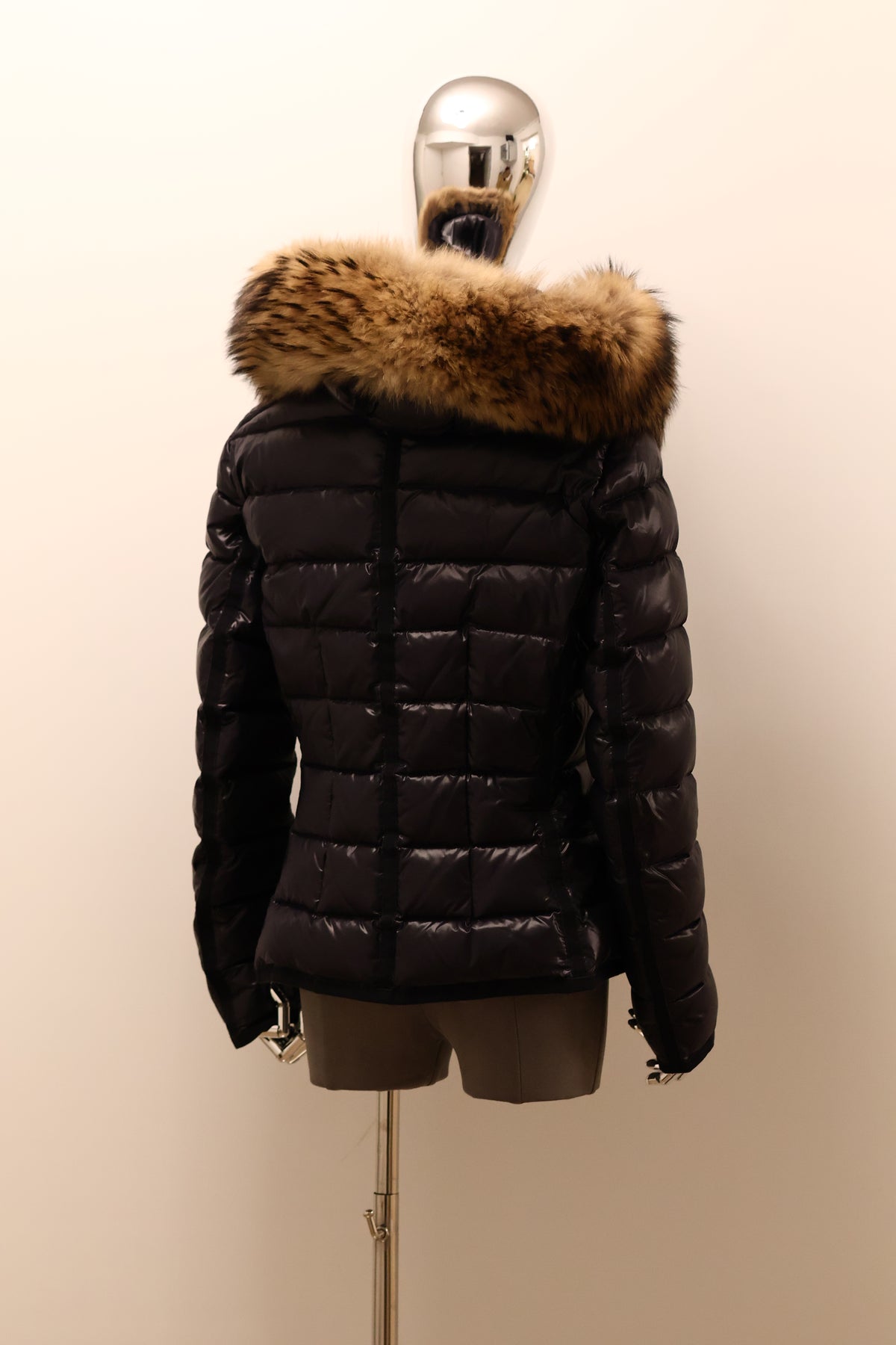 Moncler Armoise Daunenjacke schwarz Größe 3 XXL Pelz - entspr. Gr. 38/40 M