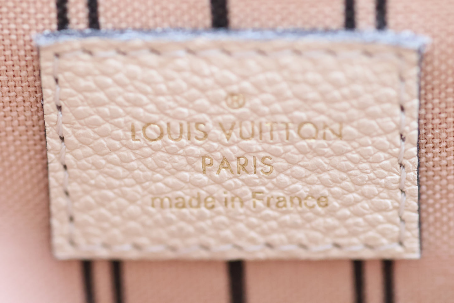 LOUIS VUITTON Pochette Metis Empreinte traumhafte Farbkombination