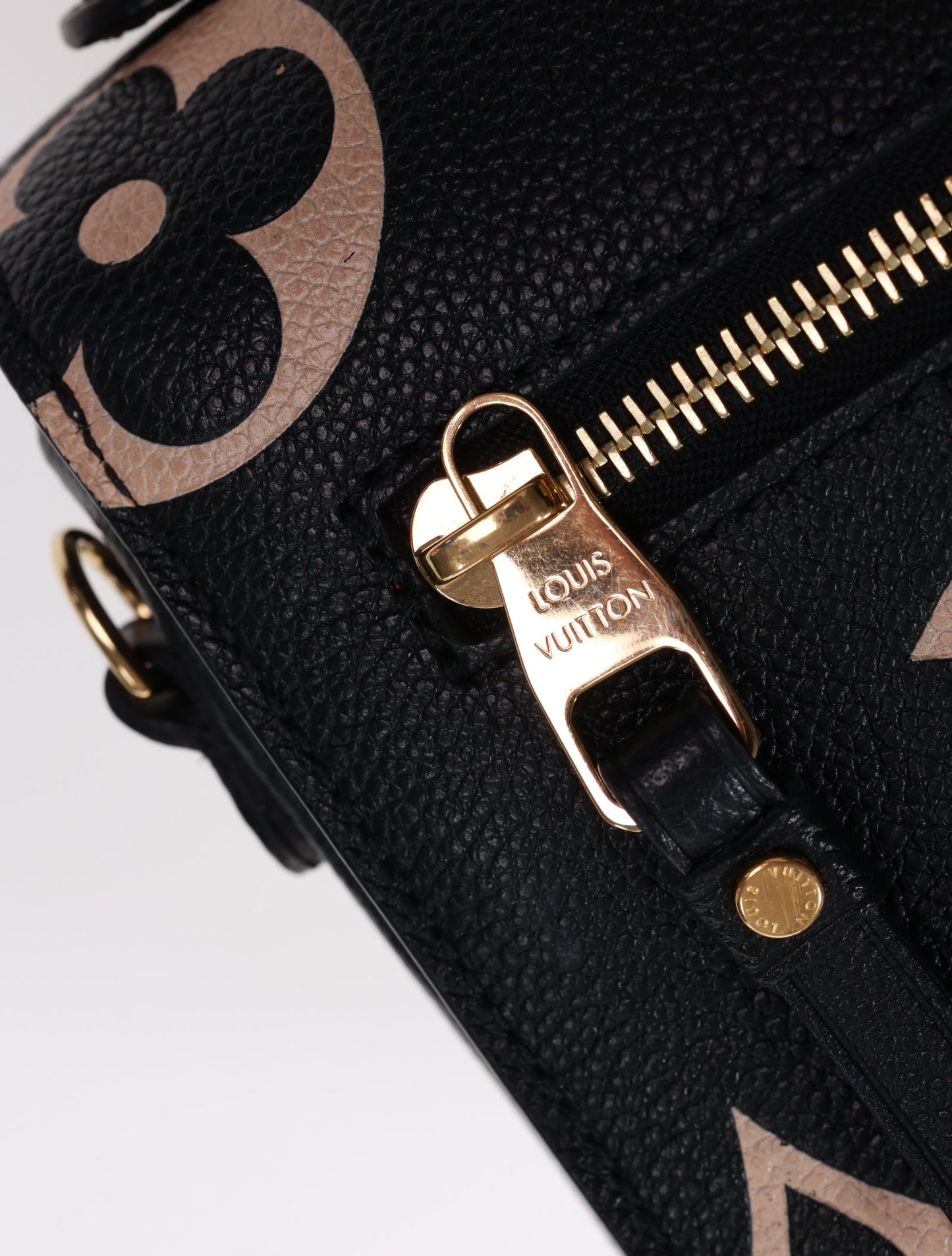 LOUIS VUITTON Pochette Metis Empreinte Bicolor Leder M45773 FULLSET