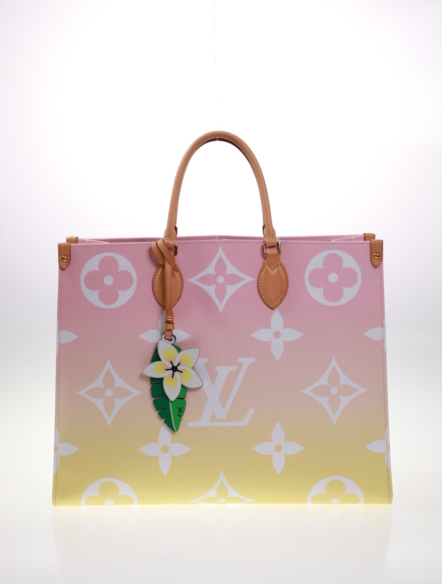 LOUIS VUITTON ONTHEGO GM ROSE BY THE POOL