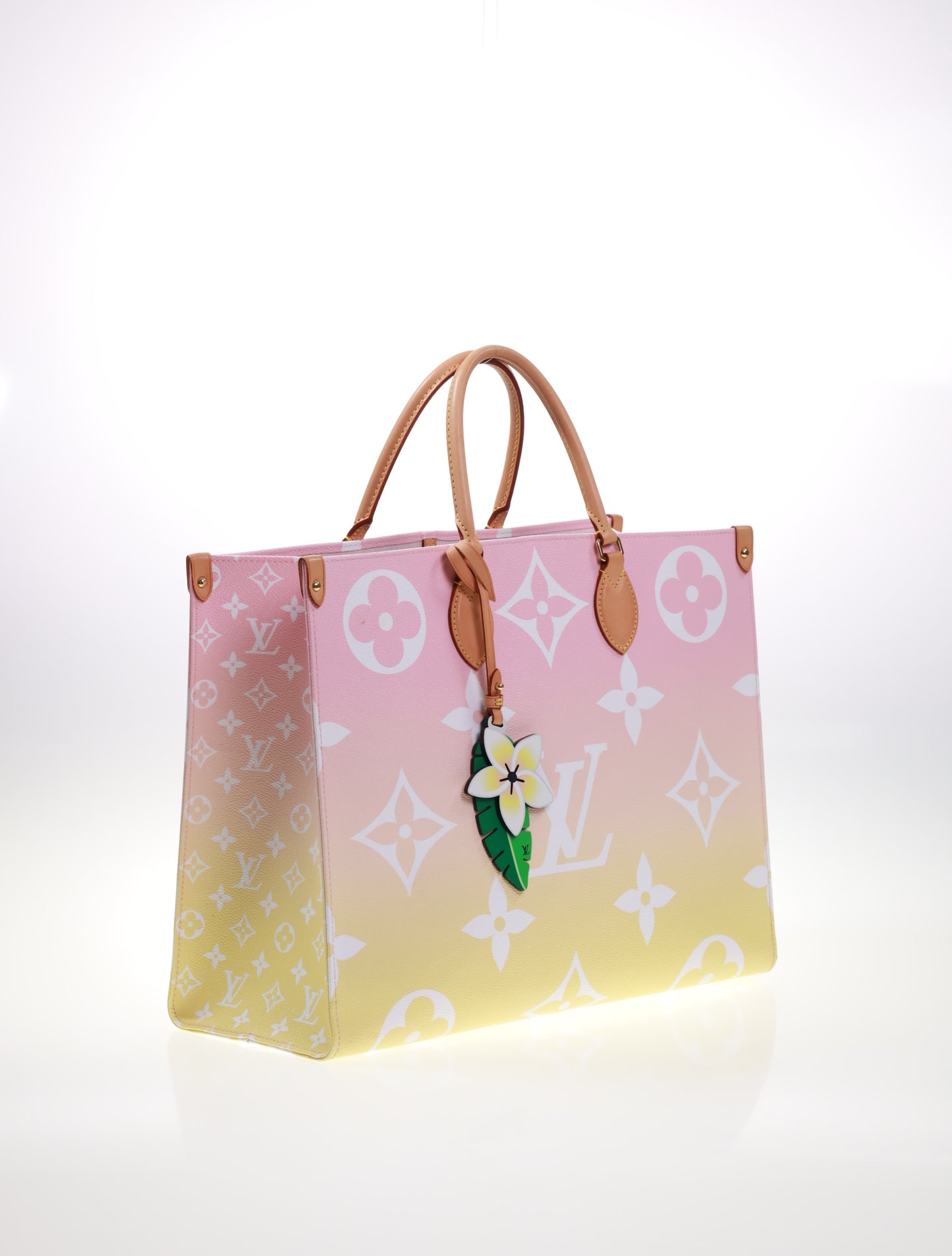 LOUIS VUITTON ONTHEGO GM ROSE BY THE POOL