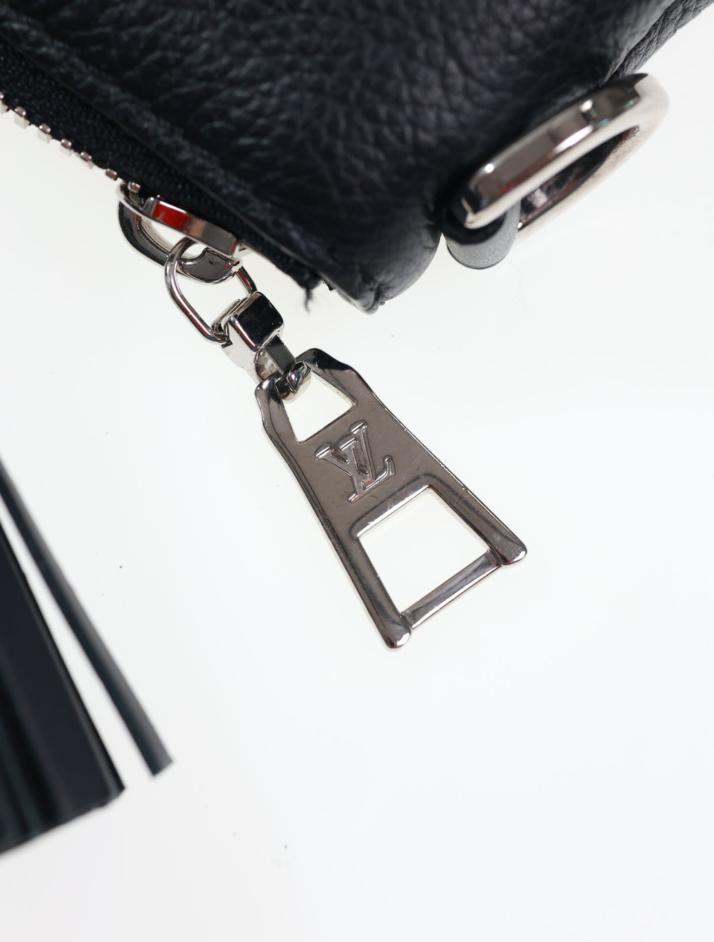 Louis Vuitton Haumea Mahina Schwarz