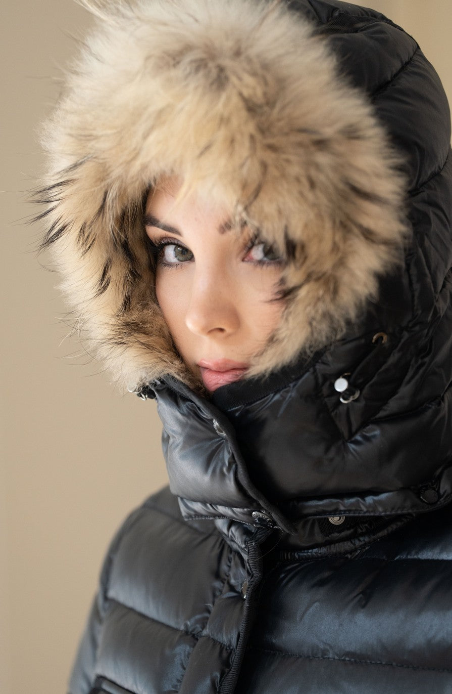 Moncler Armoise Daunenjacke Größe 2 XXL Pelz - Gr. 36/38 bzw. S/M