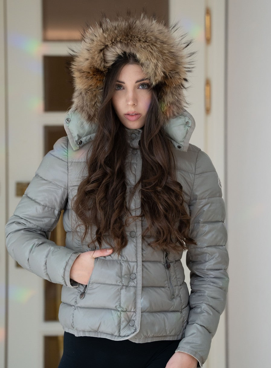 Moncler Armoise Daunenjacke Größe 2 XXL Pelz - Gr. 36/38 bzw. S/M