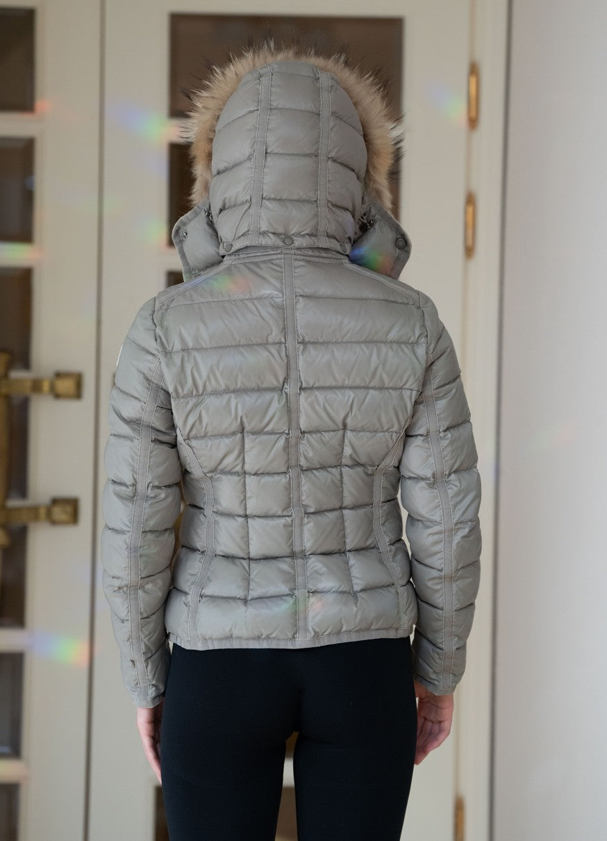 Moncler Armoise Daunenjacke Größe 2 XXL Pelz - Gr. 36/38 bzw. S/M