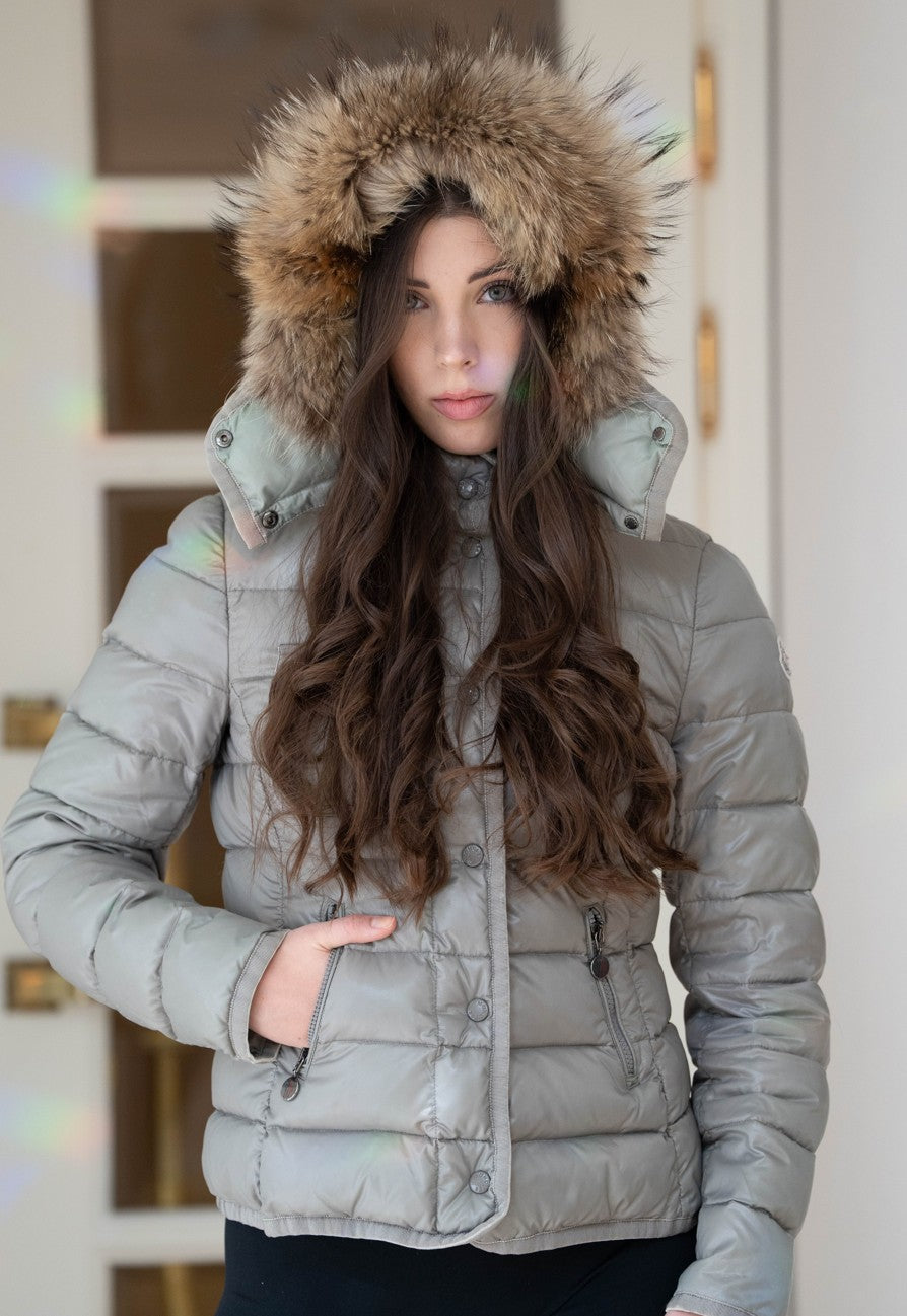 Moncler Armoise Daunenjacke Größe 2 XXL Pelz - Gr. 36/38 bzw. S/M